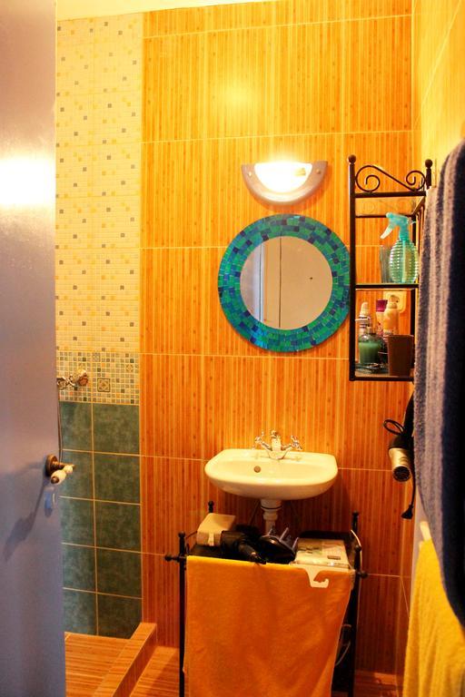 Best View Small House Free Parking Self Check-In บูดาเปสต์ ภายนอก รูปภาพ